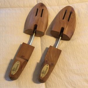 Allen Edmonds Wooden Cedar Shoe Tree L